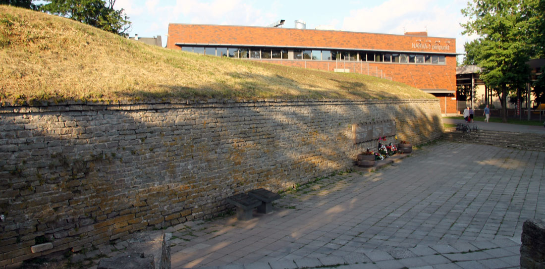 Нарва, Triumphi bastion. Нарва — Схематический план Петровской площади