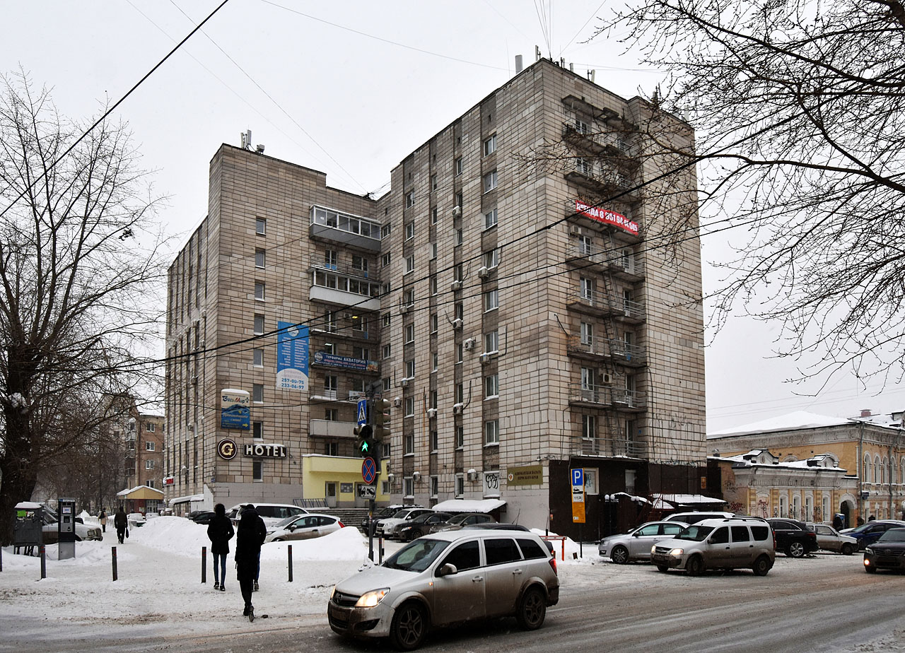 Пермь, Монастырская улица, 57 / улица Куйбышева, 4