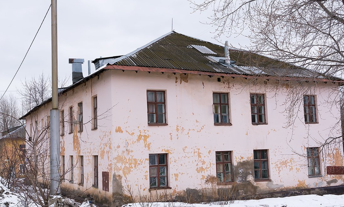 Уфа, Нежинская улица, 34 / Улица Владимира Маяковского, 5