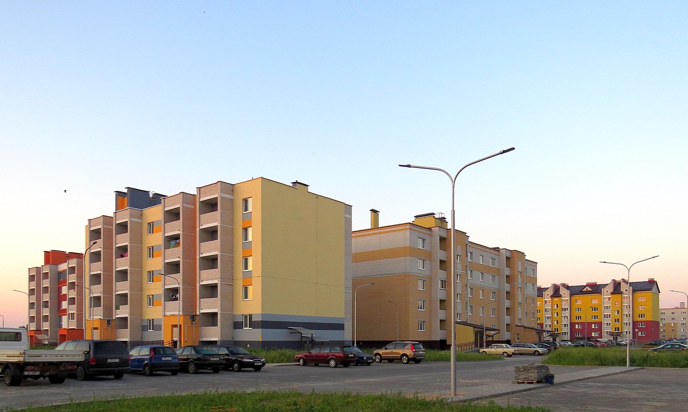 Кобрин, Парковая улица, 24А; Парковая улица, 20А; Улица Дзержинского, 121Б