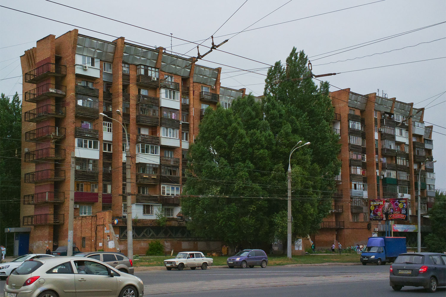 Самара, Улица Железной Дивизии, 1; Заводское шоссе, 40