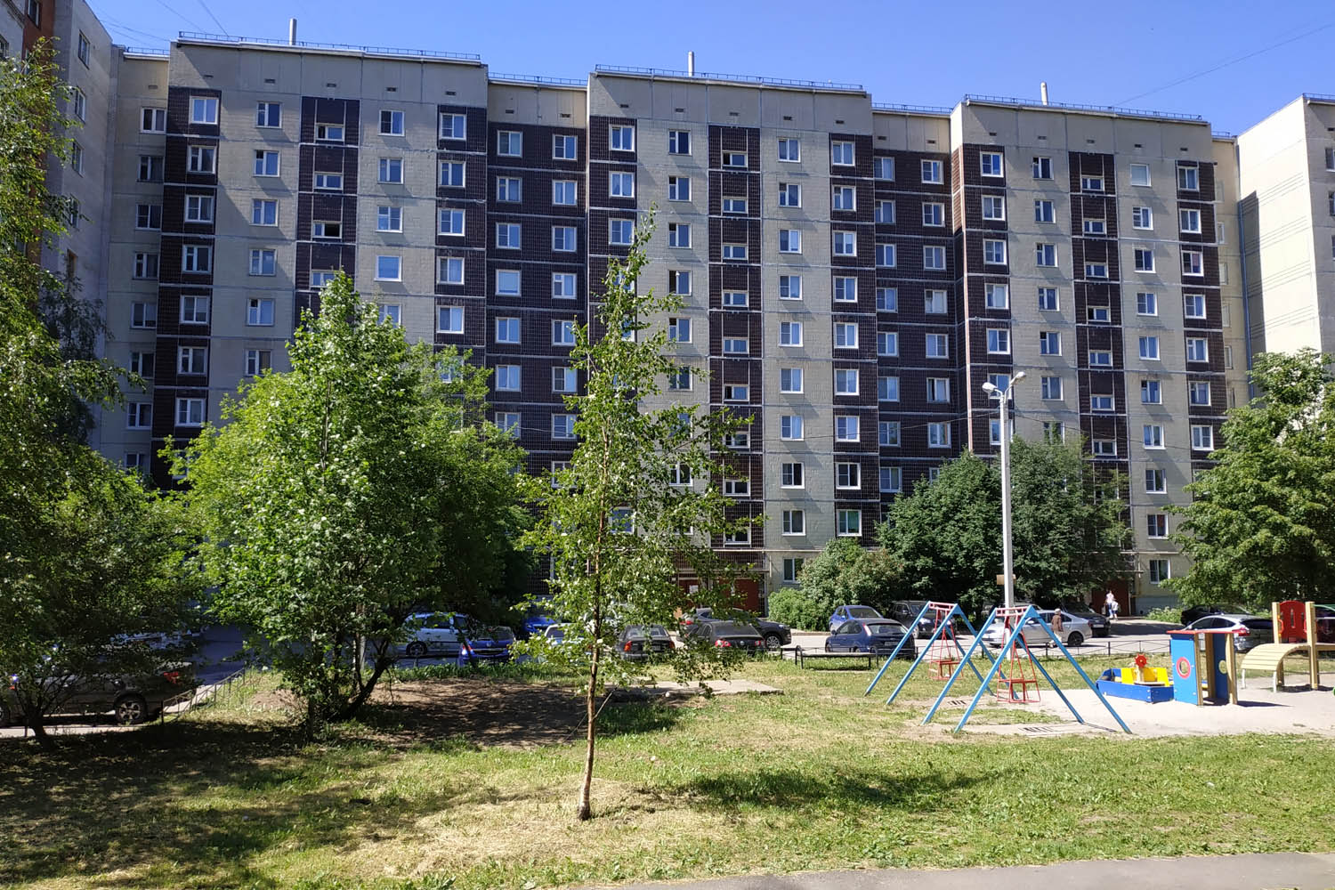 Vsevolozhsk, Ленинградская улица, 24 / Александровская улица, 84
