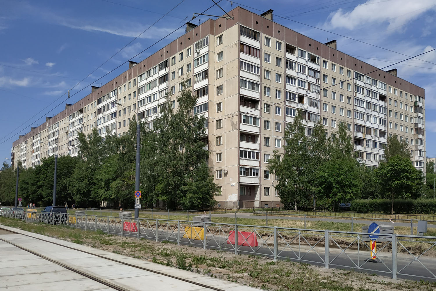 Санкт-Петербург, Проспект Авиаконструкторов, 15 корп. 1