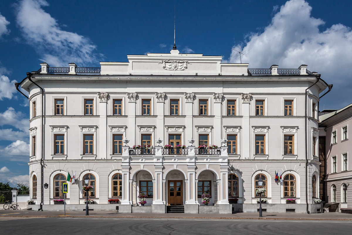 Казань, Кремлёвская улица, 1