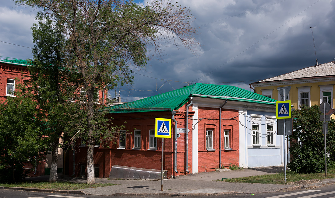 Samara, Улица Алексея Толстого, 114