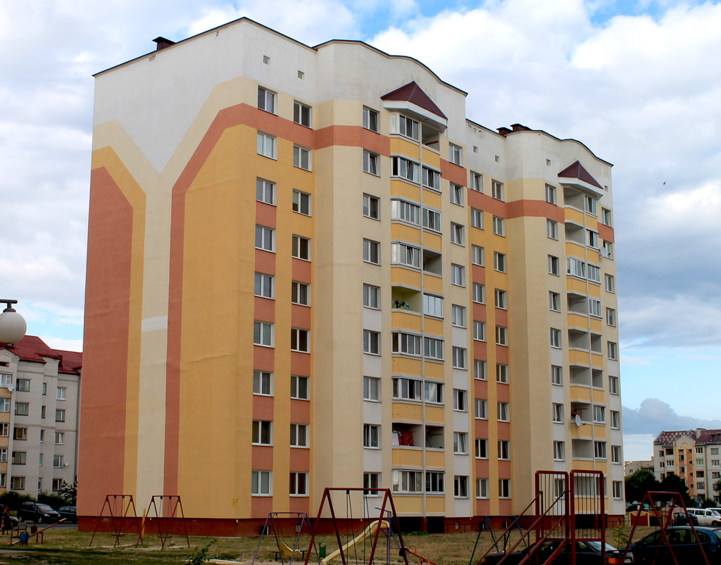 Лунинец, Улица Ганарина, 200Б