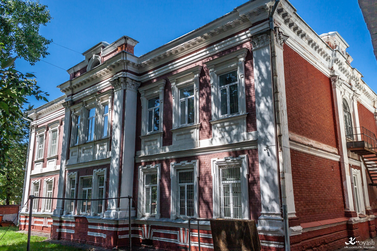 Казань, Улица Гоголя, 2