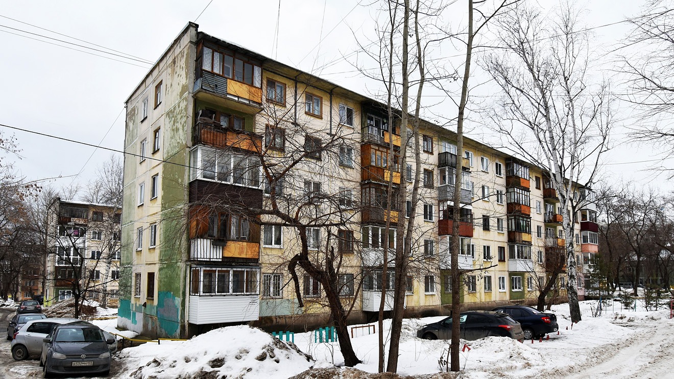 Пермь, Улица Крисанова, 27