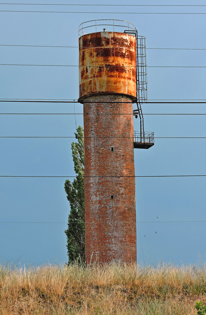 Безлюдовка, Мостостроительный въезд, 6*