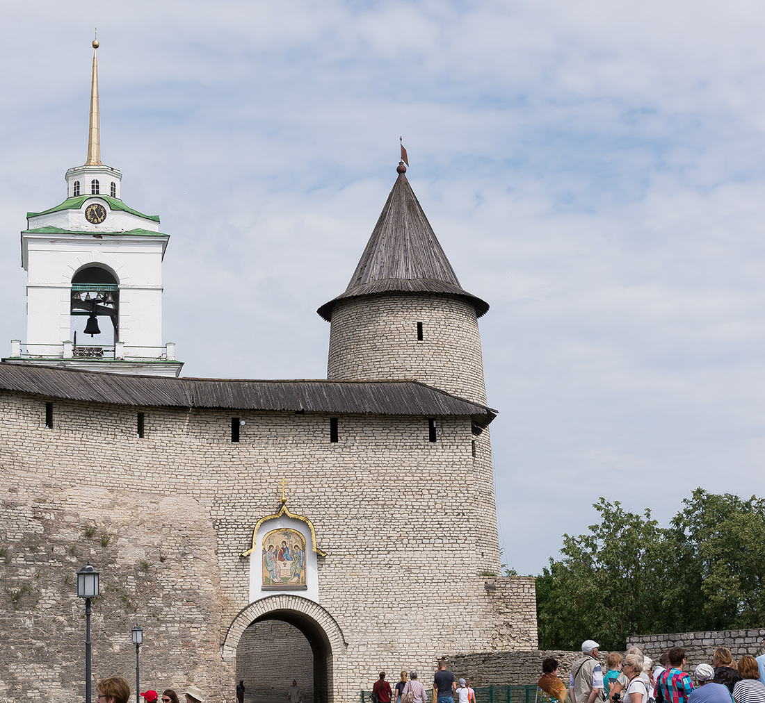 Pskov, Кремль, 1/4