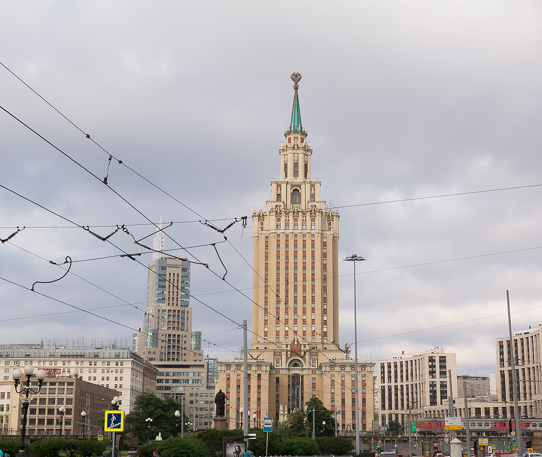 Москва, Каланчёвская улица, 21 / Улица Маши Порываевой, 40