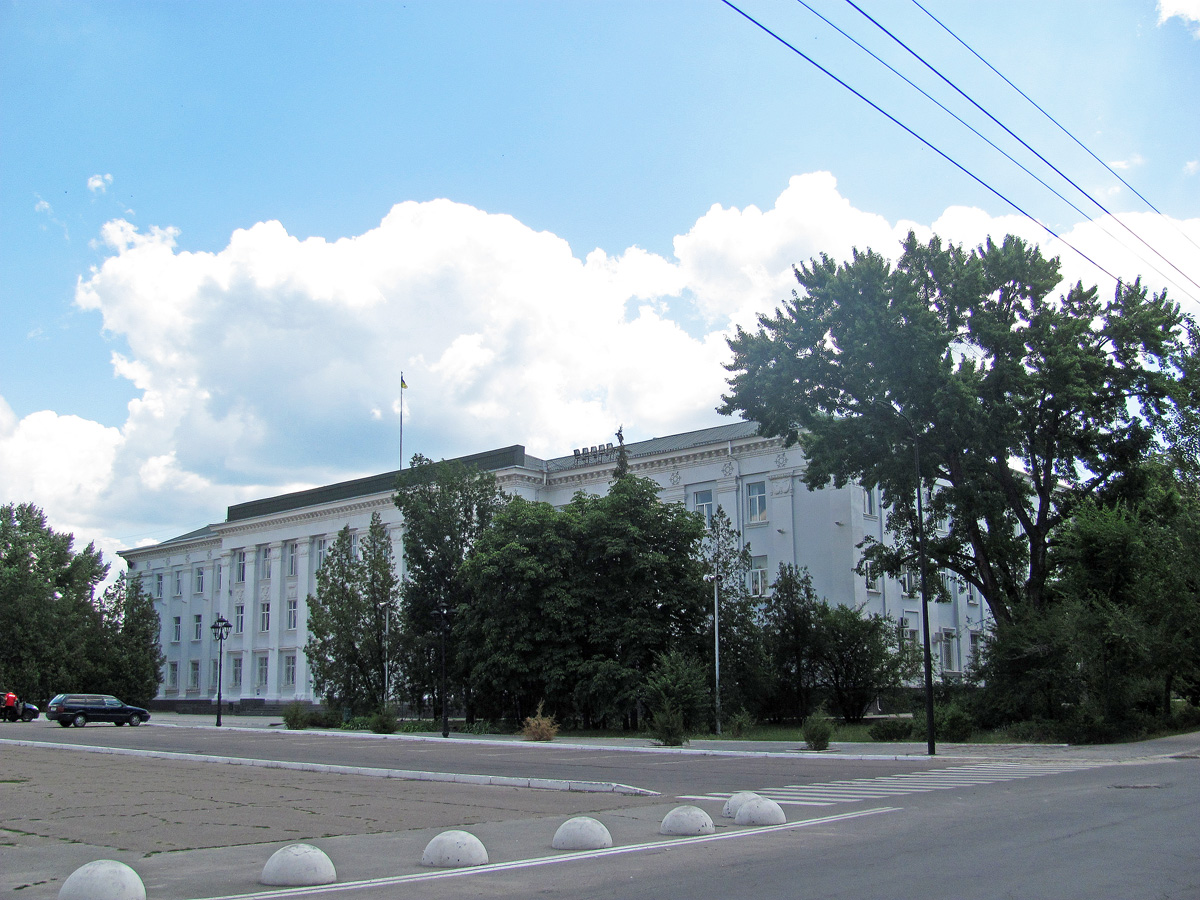 Северодонецк, Бульвар Дружбы Народов, 32