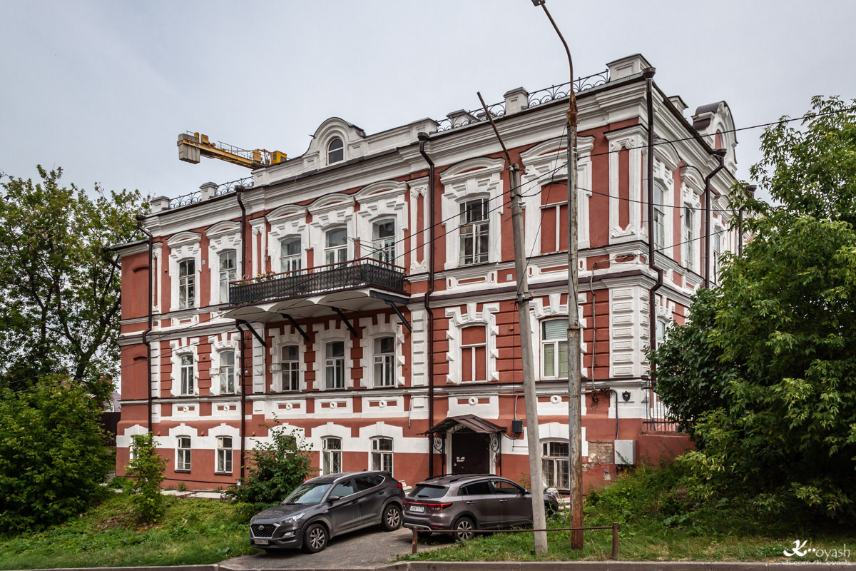 Казань, Улица Япеева, 18 / Нагорная улица, 35