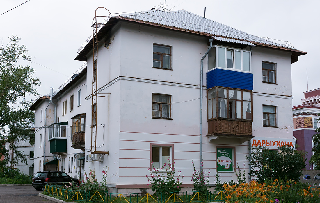 Salavat, Улица Юрия Гагарина, 3