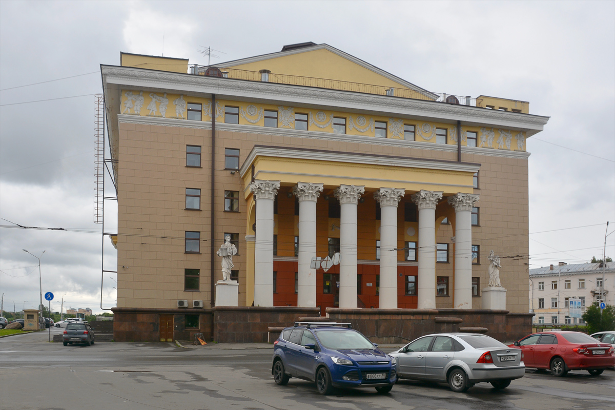 Петрозаводск, Площадь Кирова, 4