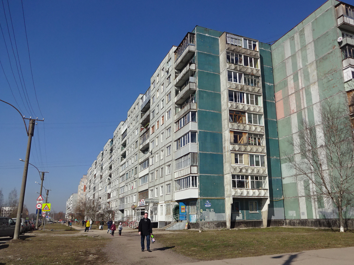 Великий Новгород, Улица Попова, 14 / Проспект Мира, 32
