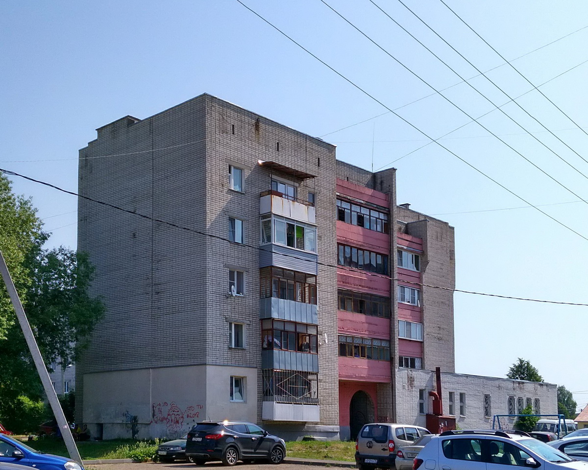 Красные Ткачи, Большая Октябрьская улица, 15