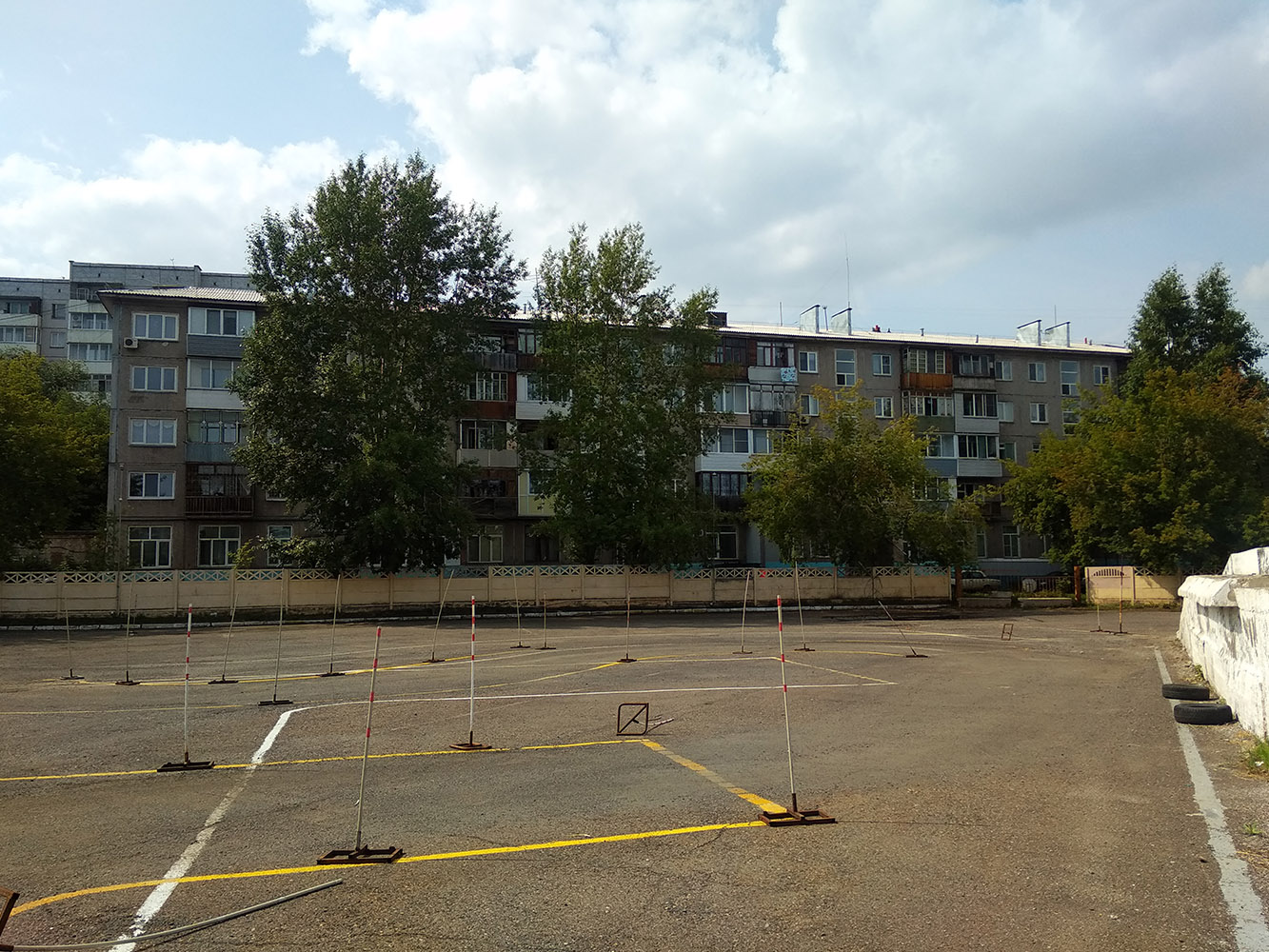 Красноярск, Улица Курчатова, 13