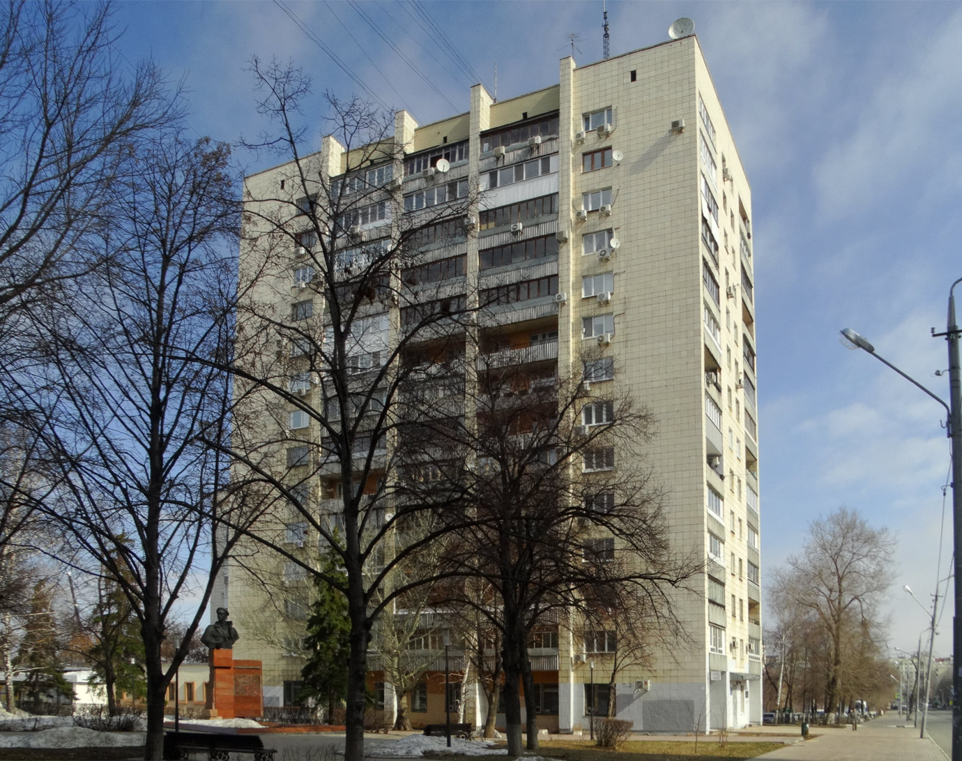 Самара, Молодогвардейская улица, 207