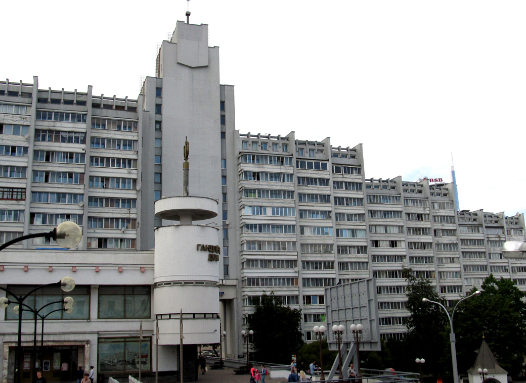 Минск, Улица Немига, 6; Улица Немига, 8