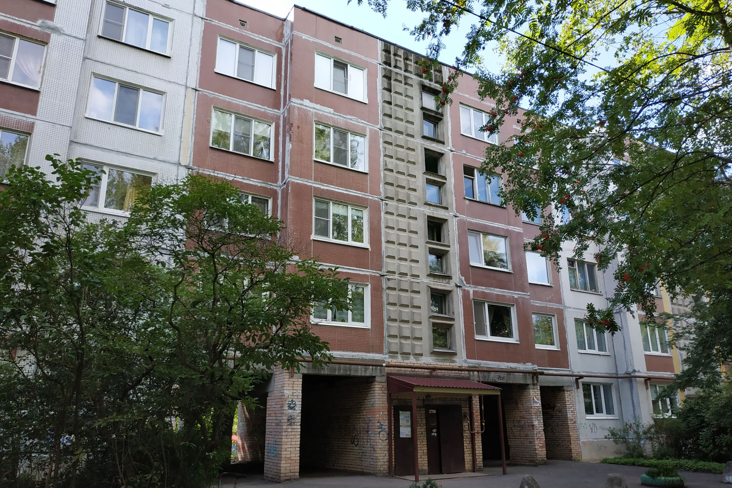 Гатчина, Улица Слепнёва, 15