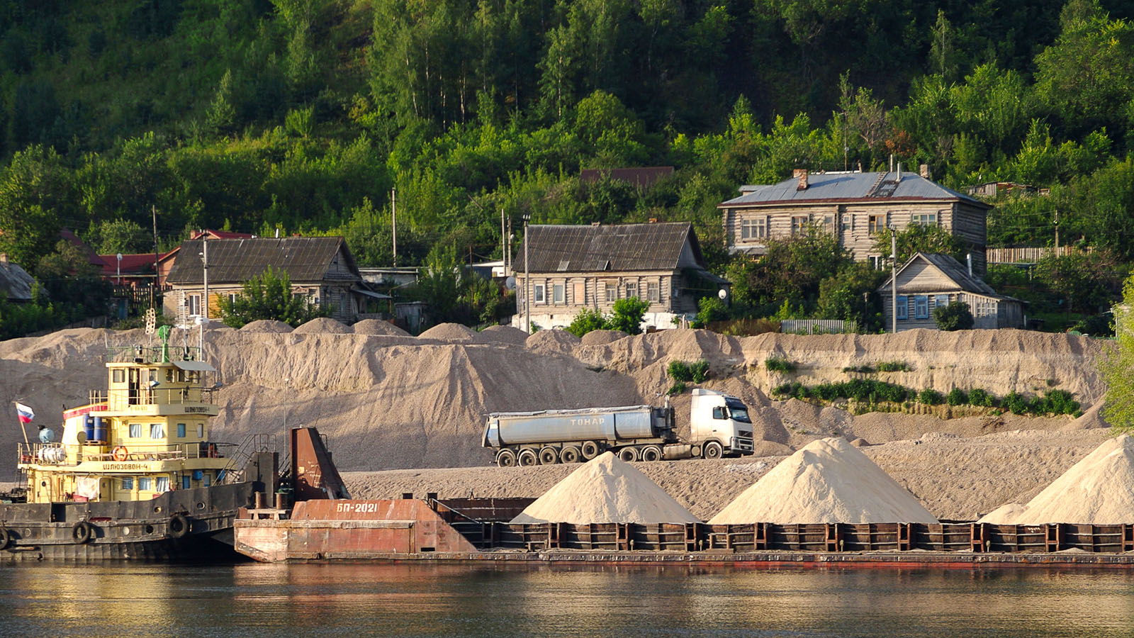 Жигулёвск, пос. Богатырь, Центральная улица, 20; пос. Богатырь, Центральная улица, 22; пос. Богатырь, Центральная улица, 21; пос. Богатырь, Центральная улица, 23