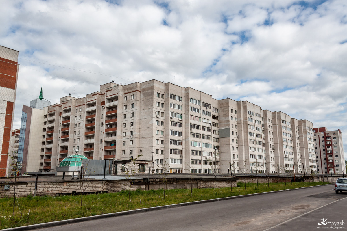 Казань, Азинская 2-я улица, 1Г; Азинская 2-я улица, 1В