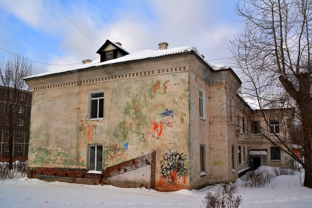 Пермь, Улица Танкистов, 37