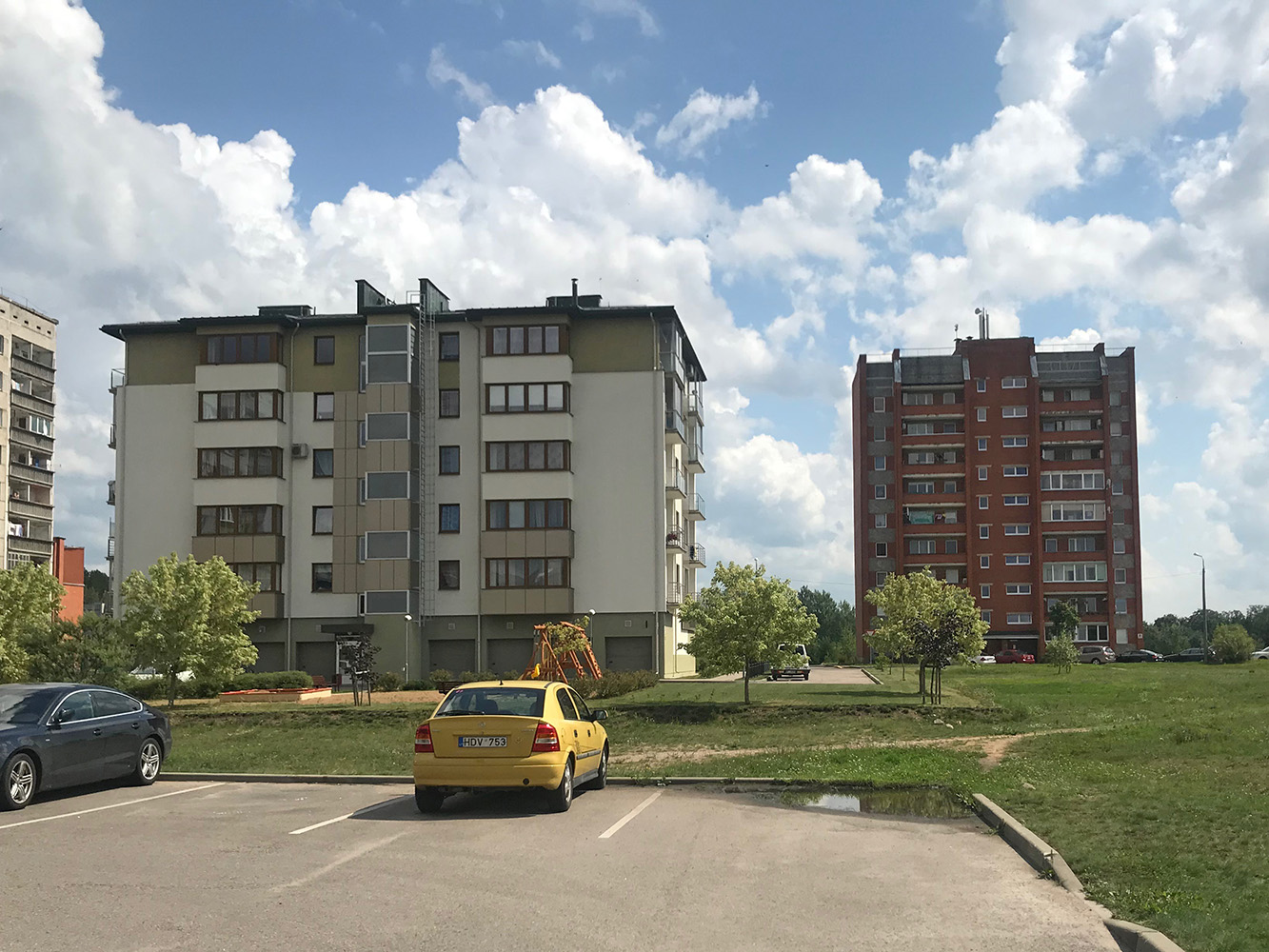 Даугавпилс, Akadēmiķa Graftio iela, 25; Akadēmiķa Graftio iela, 31