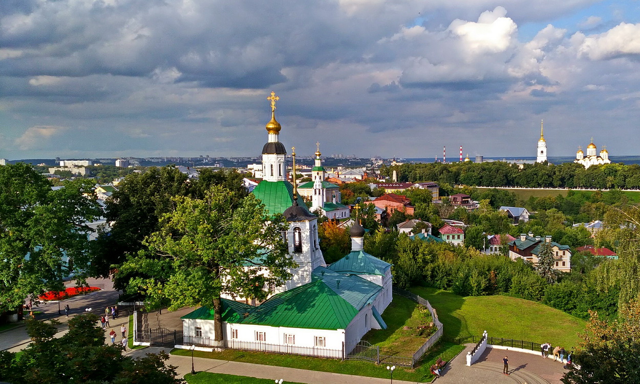 Владимир, Спасская улица, 8г; Спасская улица, 8а; Георгиевская улица, 2А; Владимирский спуск, 8. Владимир — Панорамы