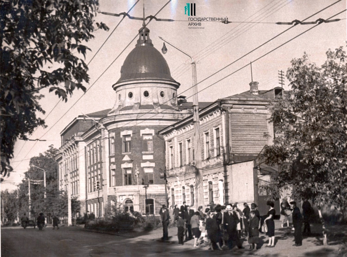 Пермь, Сибирская улица, 24; Улица Пушкина, 48 / Сибирская улица, 35А