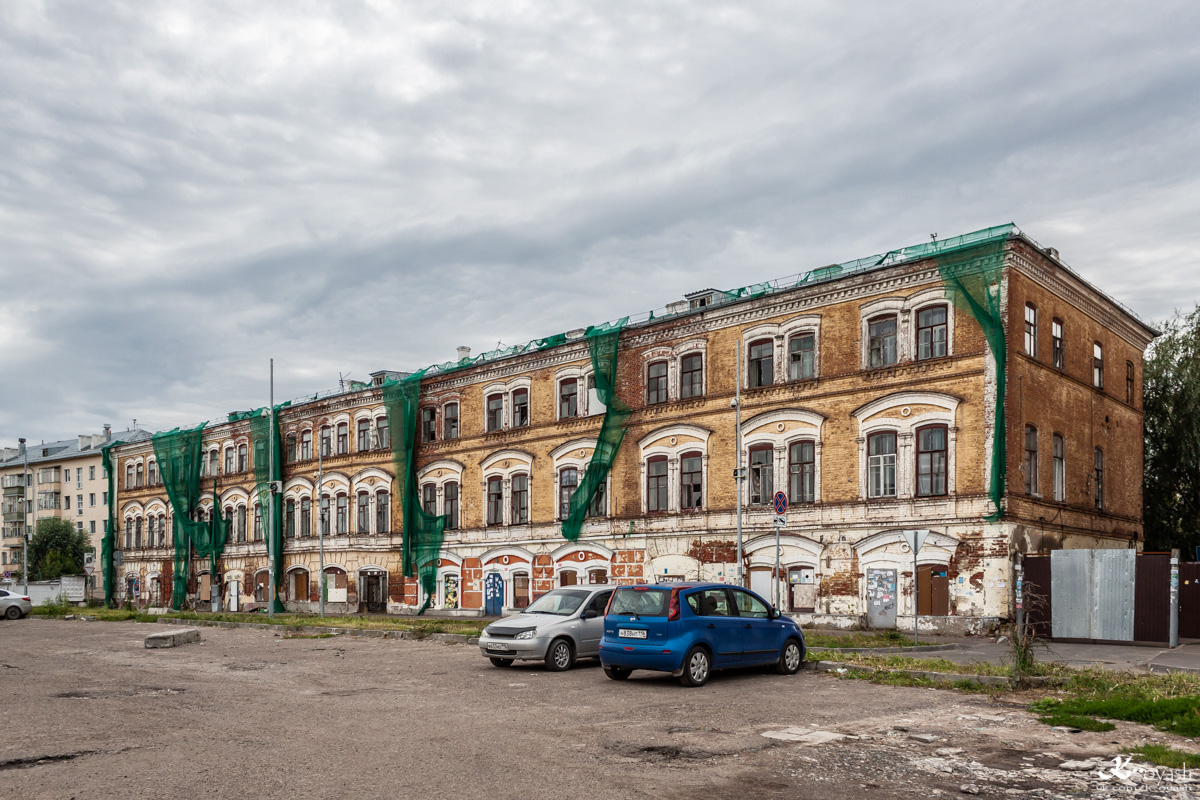 Casáin, Улица Рустема Яхина, 6 / Улица Коротченко, 26 / Улица Саид-Галеева, 27