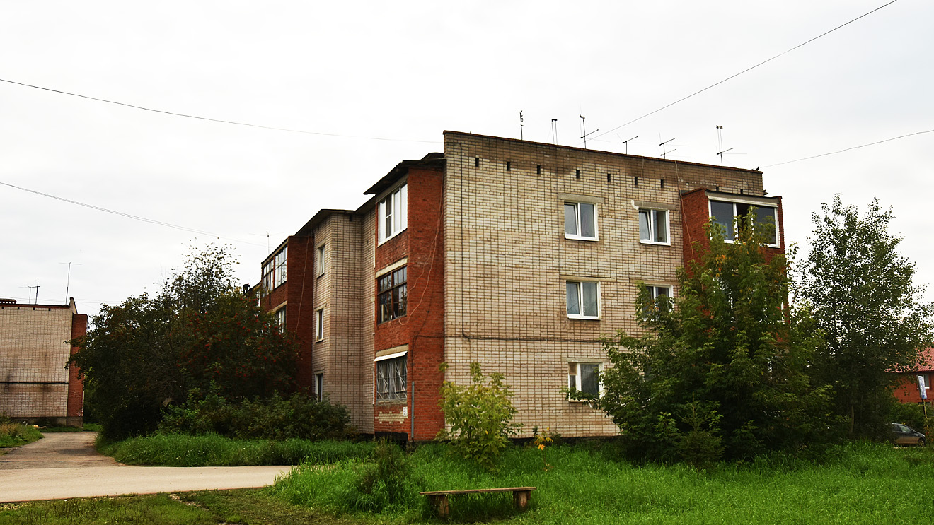 Пермский район, прочие н.п., С. Култаево, улица Космонавтов, 8