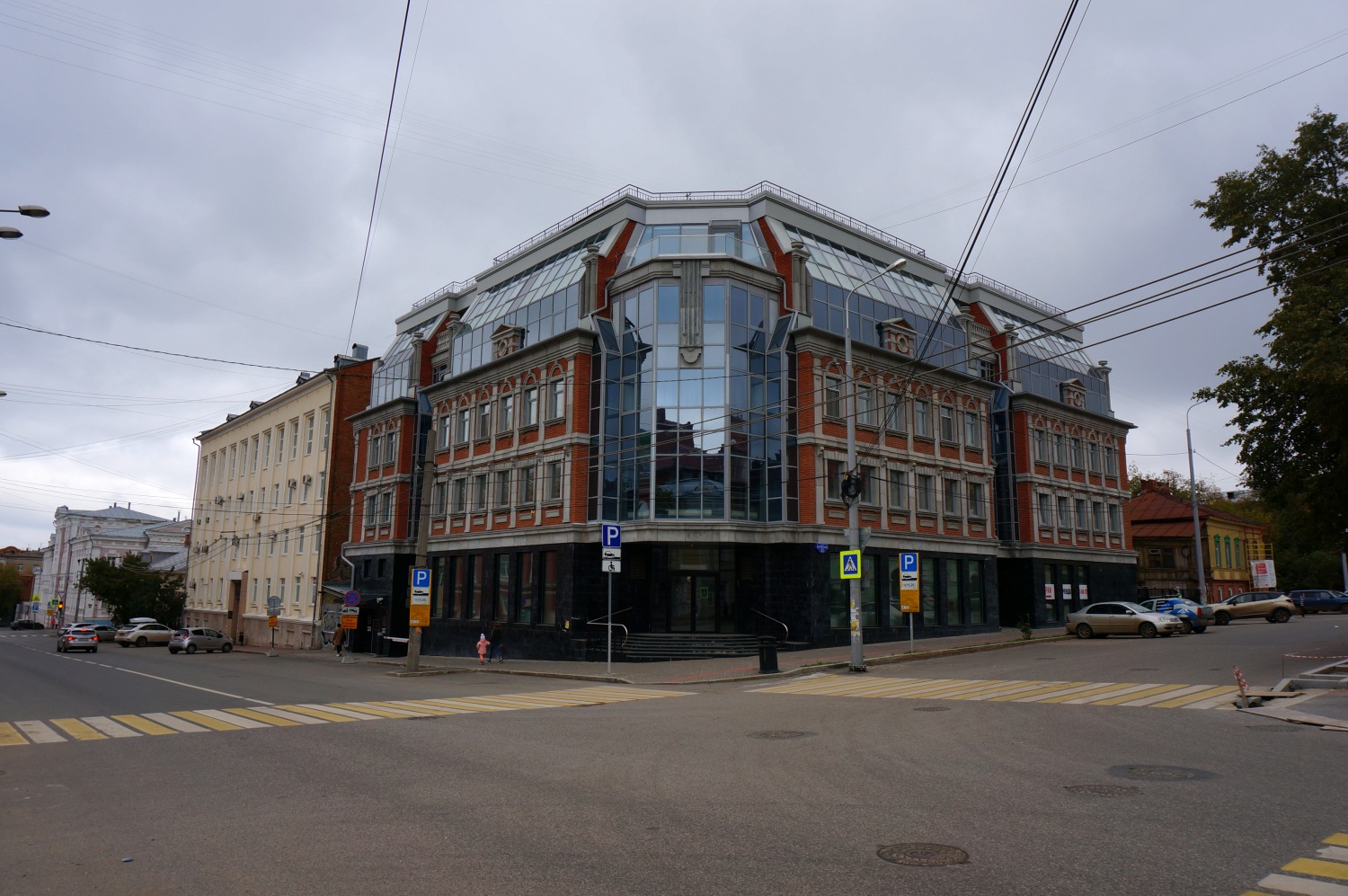 Пермь, Пермская улица, 53; Пермская улица, 51