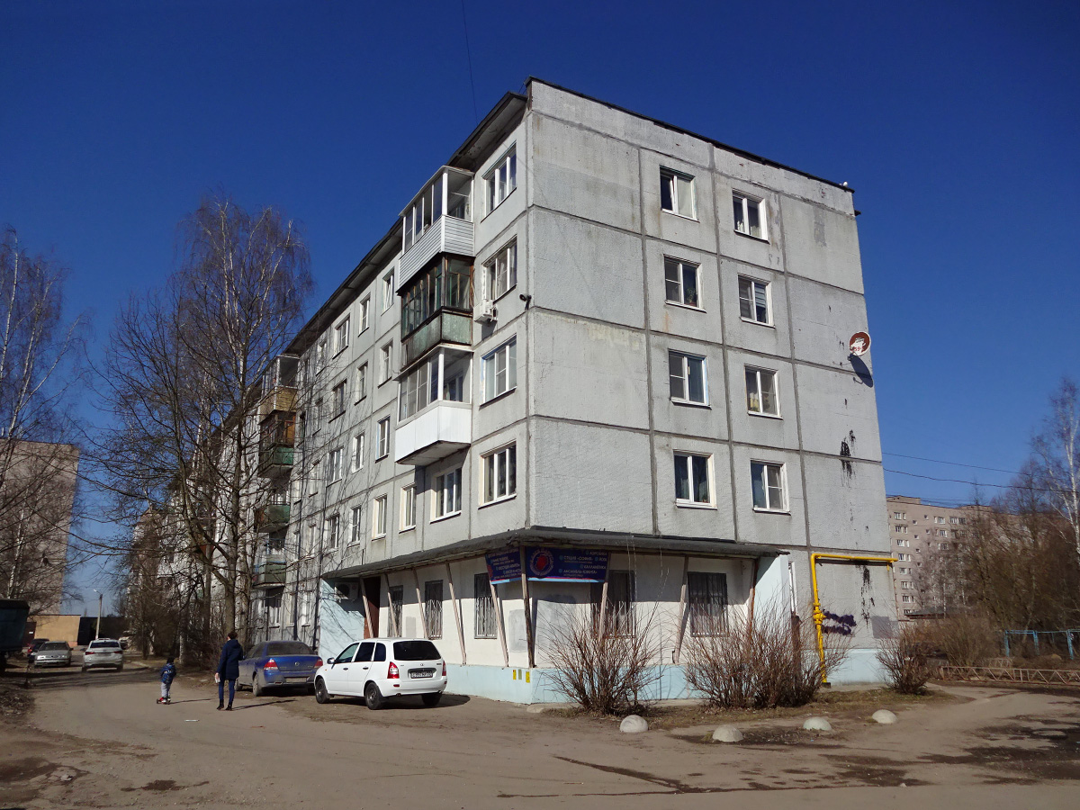 Великий Новгород, Улица Кочетова, 35 корп. 3
