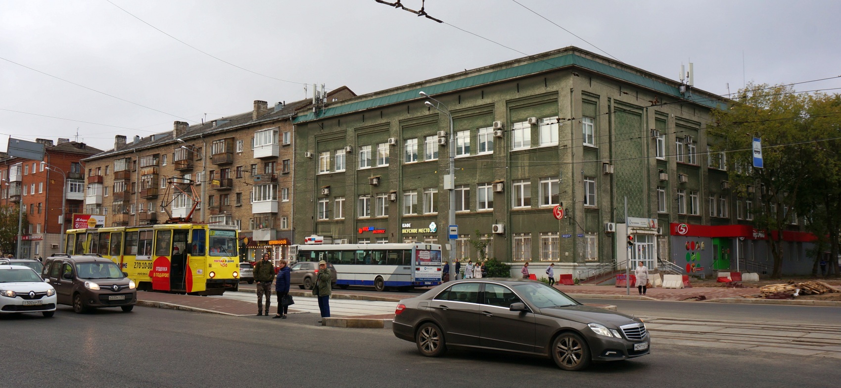 Пермь, Улица Крупской, 26; Улица Крупской, 28
