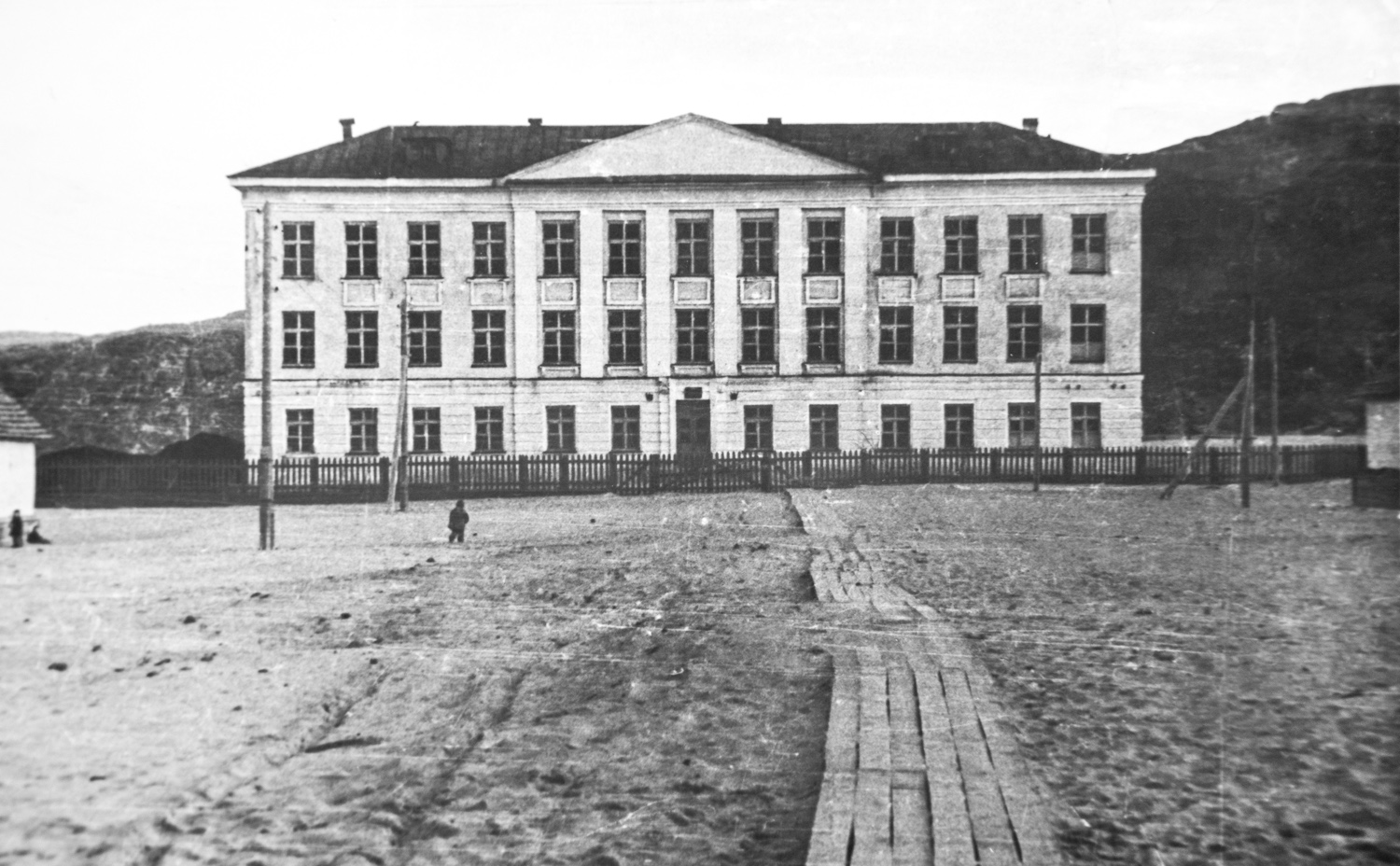 Кольский район, прочие н.п., Пос. Териберка, Архангельская улица, 4а