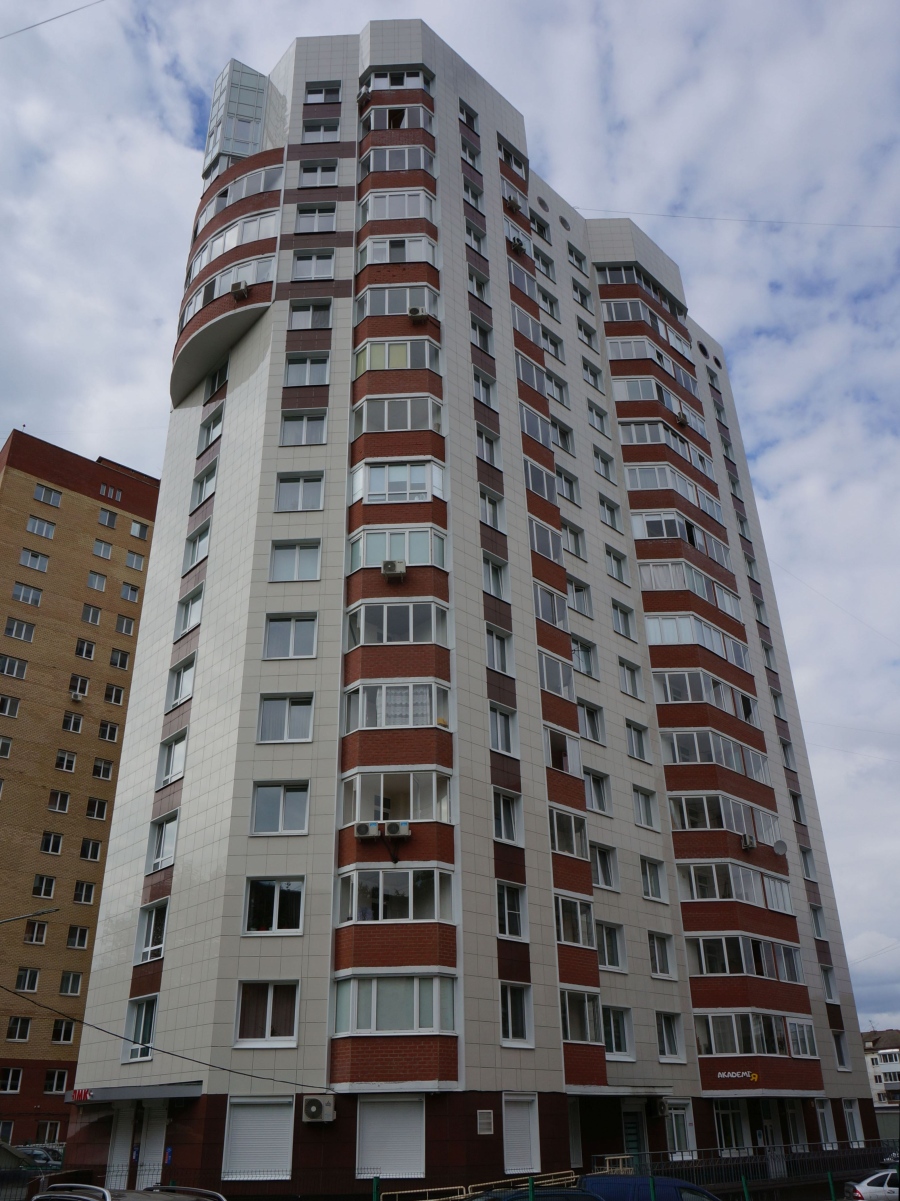 Пермь, Улица Крисанова, 73А