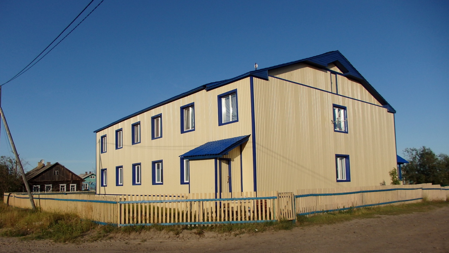 Zapolyarny district, other localities, с. Оксино, (больница)