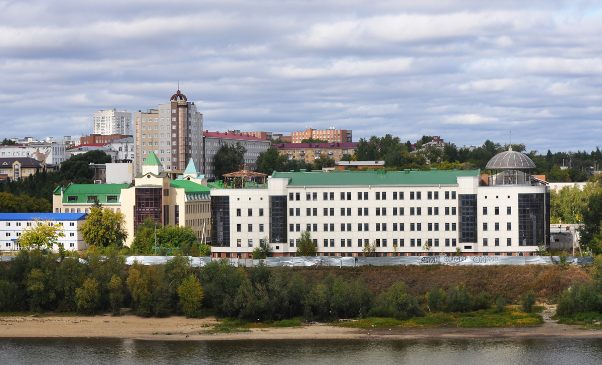 Омск, Проспект Мира, 5 стр; Проспект Мира, 5/1