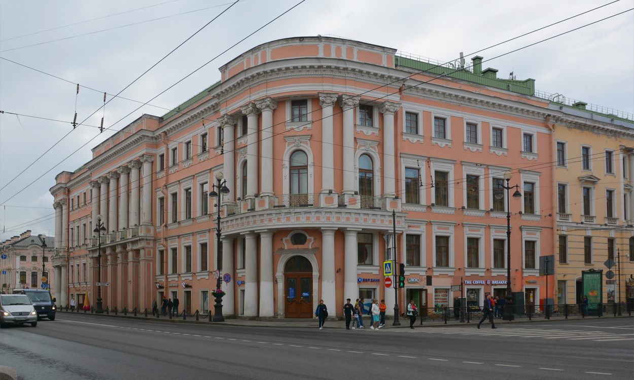 Санкт-Петербург, Невский проспект, 15 / Большая Морская улица, 14