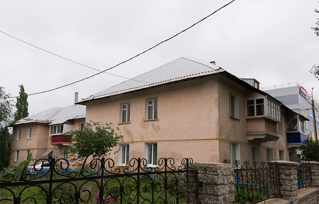 Салават, Уфимская улица, 26 / Улица Максима Горького, 1