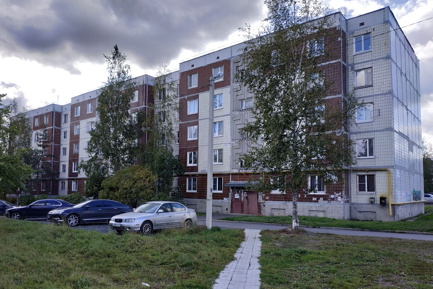 Коммунар, Ижорская улица, 16