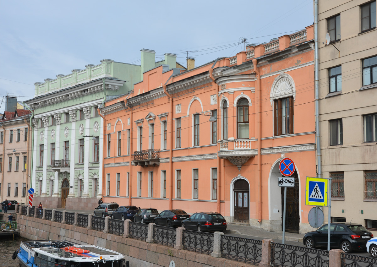 Санкт-Петербург, Набережная реки Мойки, 23; Набережная реки Мойки, 21 / Миллионная улица, 22