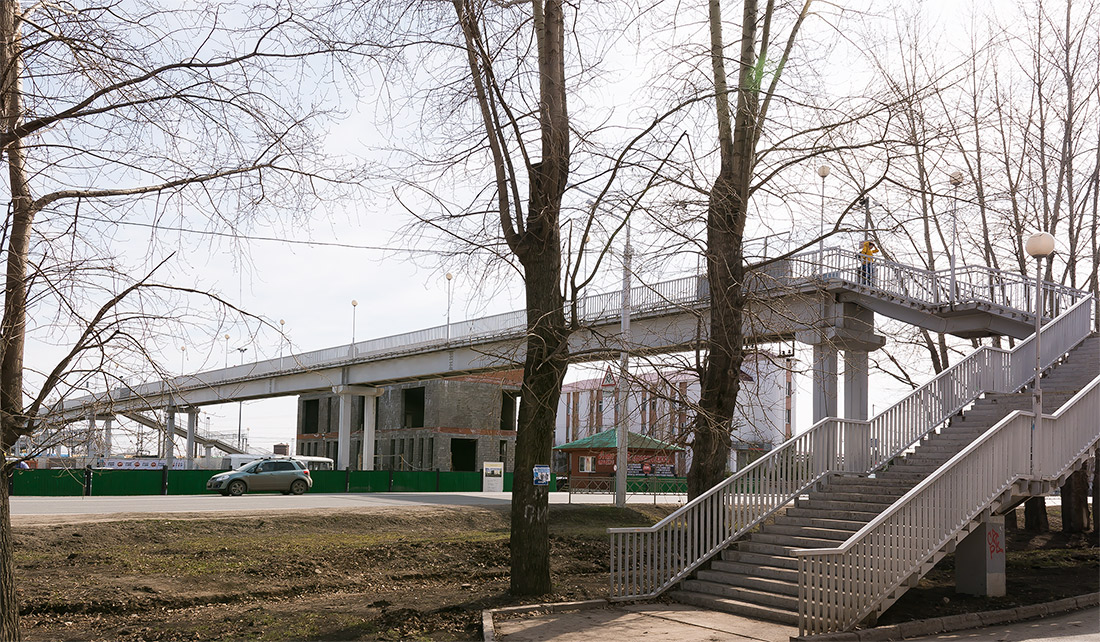 Уфа, Центральная улица, Пешеходный мост
