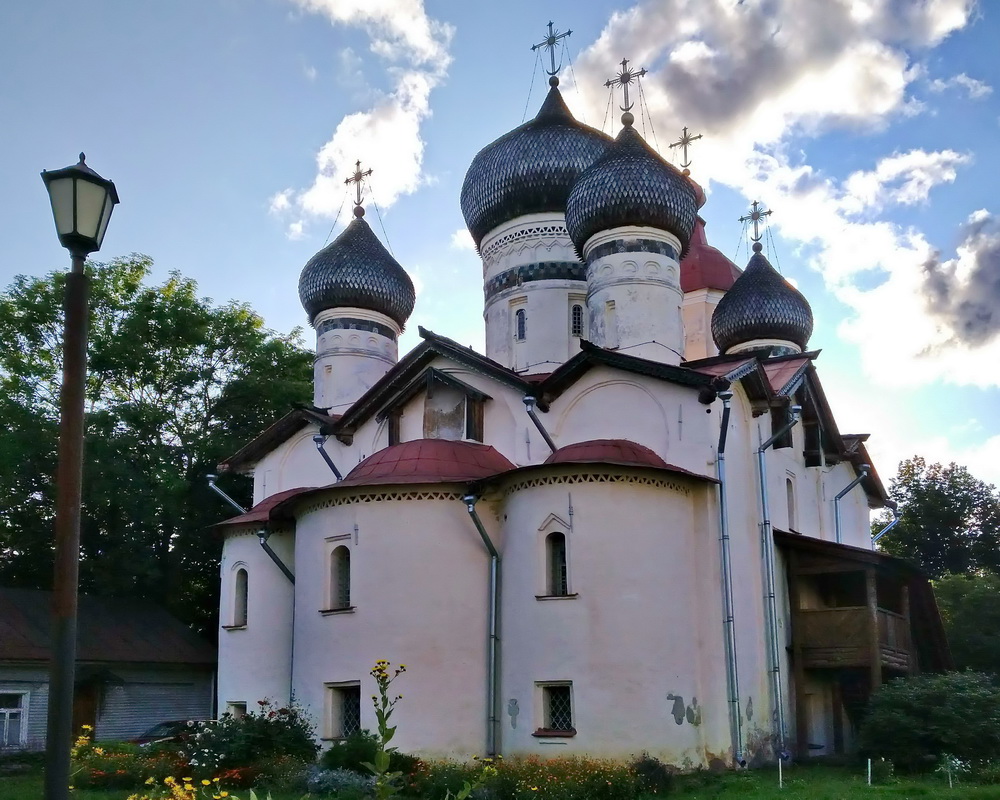 Великий Новгород, Стратилатовская улица, 9
