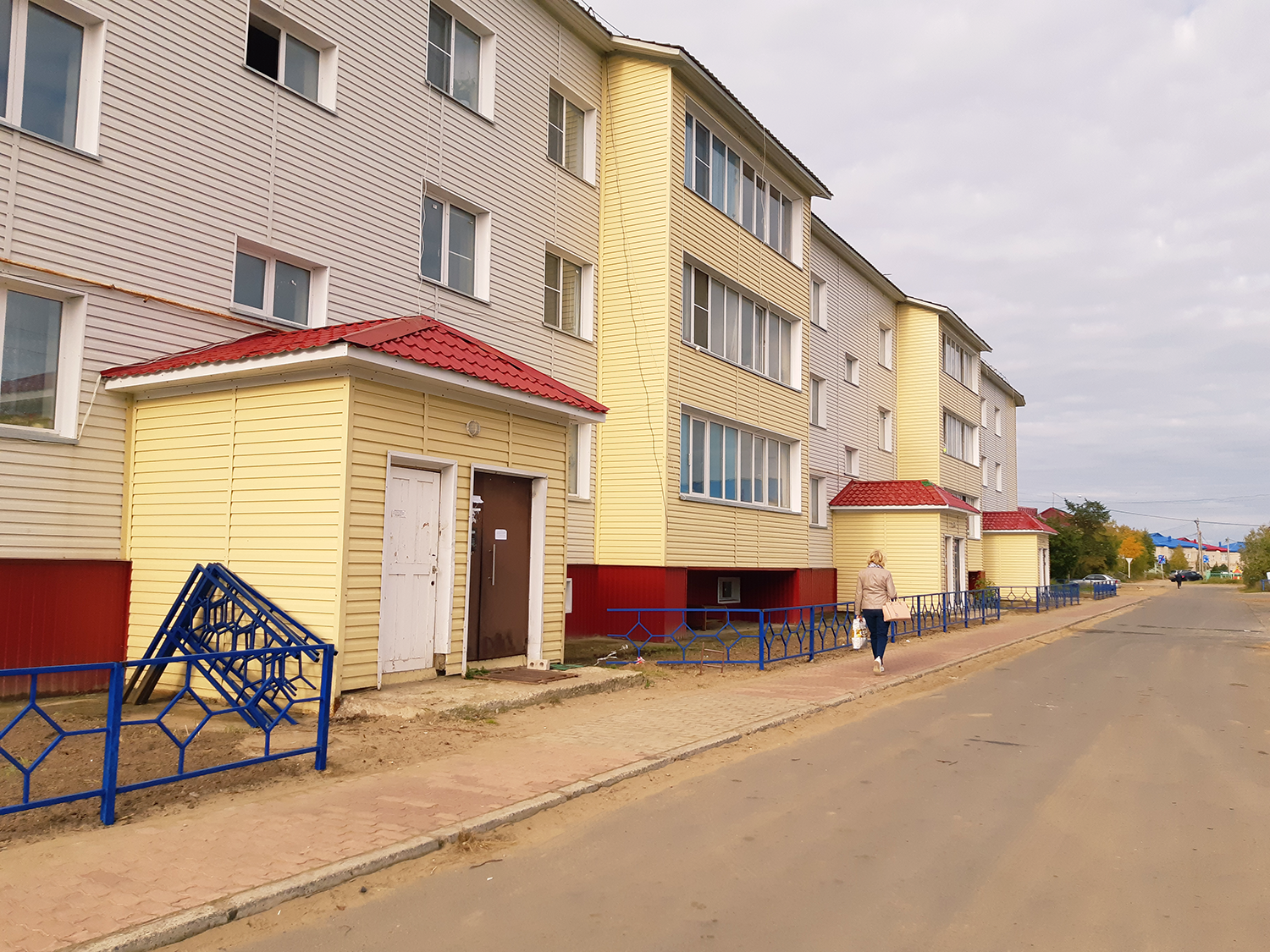 Искателей, Улица Монтажников, 12