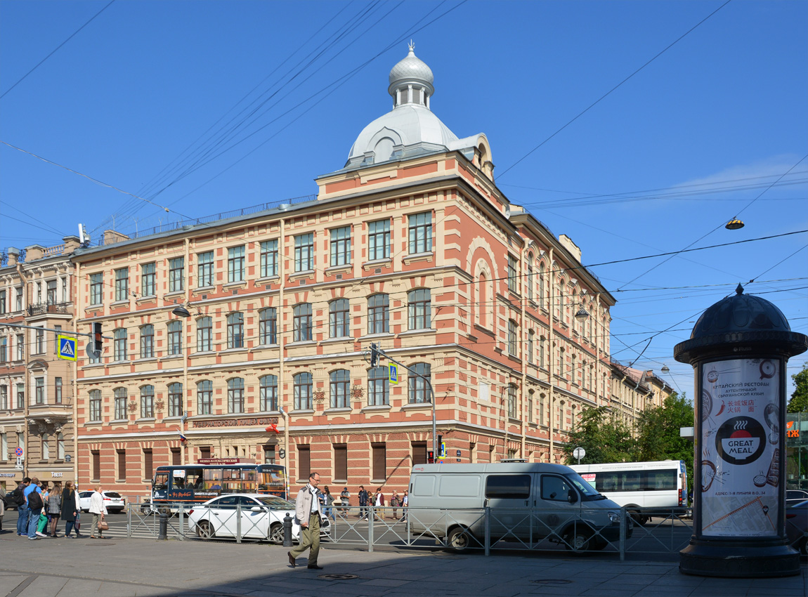 Санкт-Петербург, Средний проспект В. О., 31 / 7-я линия В. О., 52