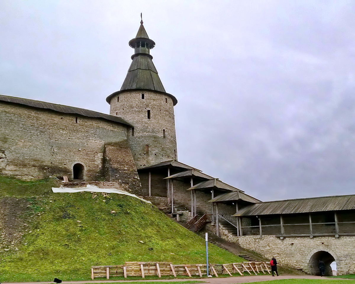 Pskov, Кремль, 1/2