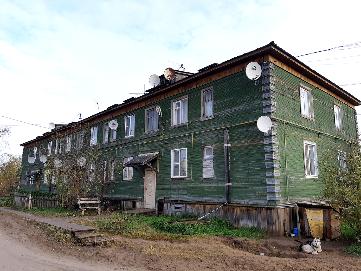 Naryan-Mar, Улица Авиаторов, 8